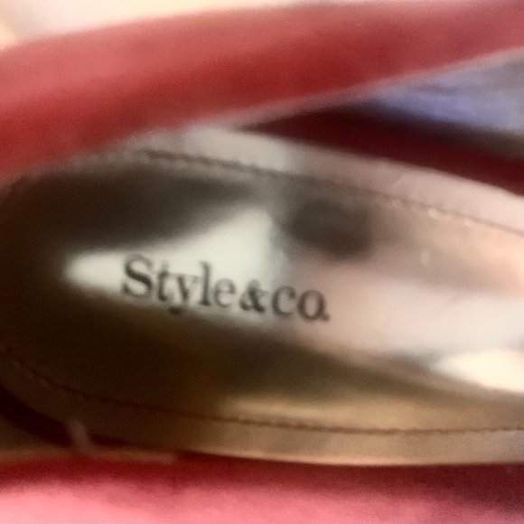 Style & Co (Macys) ‘Brick Red’ Suede Pumps w/ Peep-Toe Size 8.5 - Picture 6 of 10